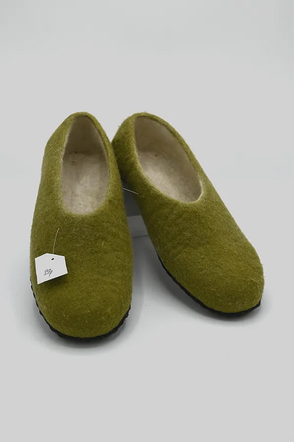 Felt Wool Closed Back Slippers