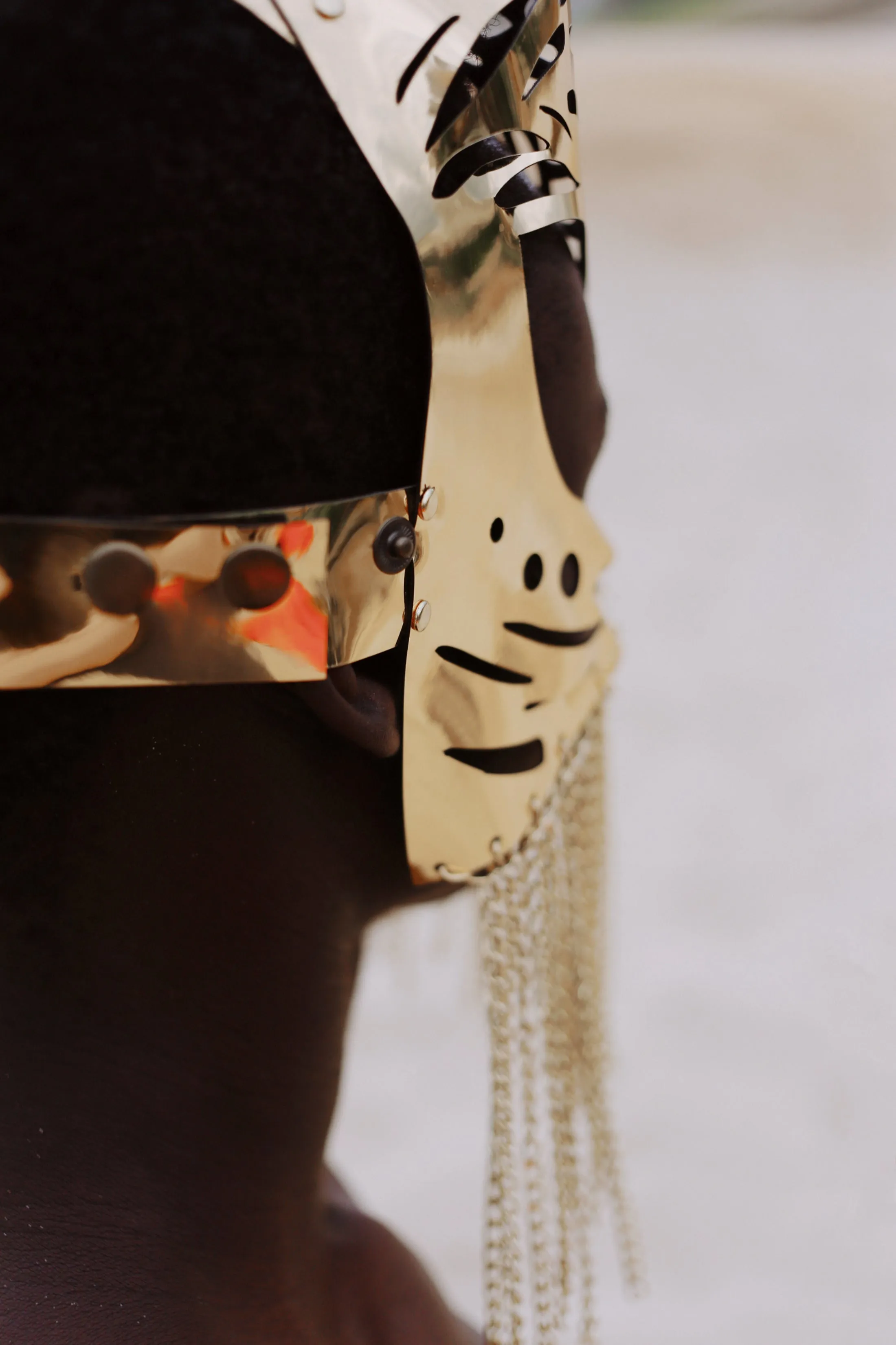 Set / Mask, Vest, Cuffs / GOLD