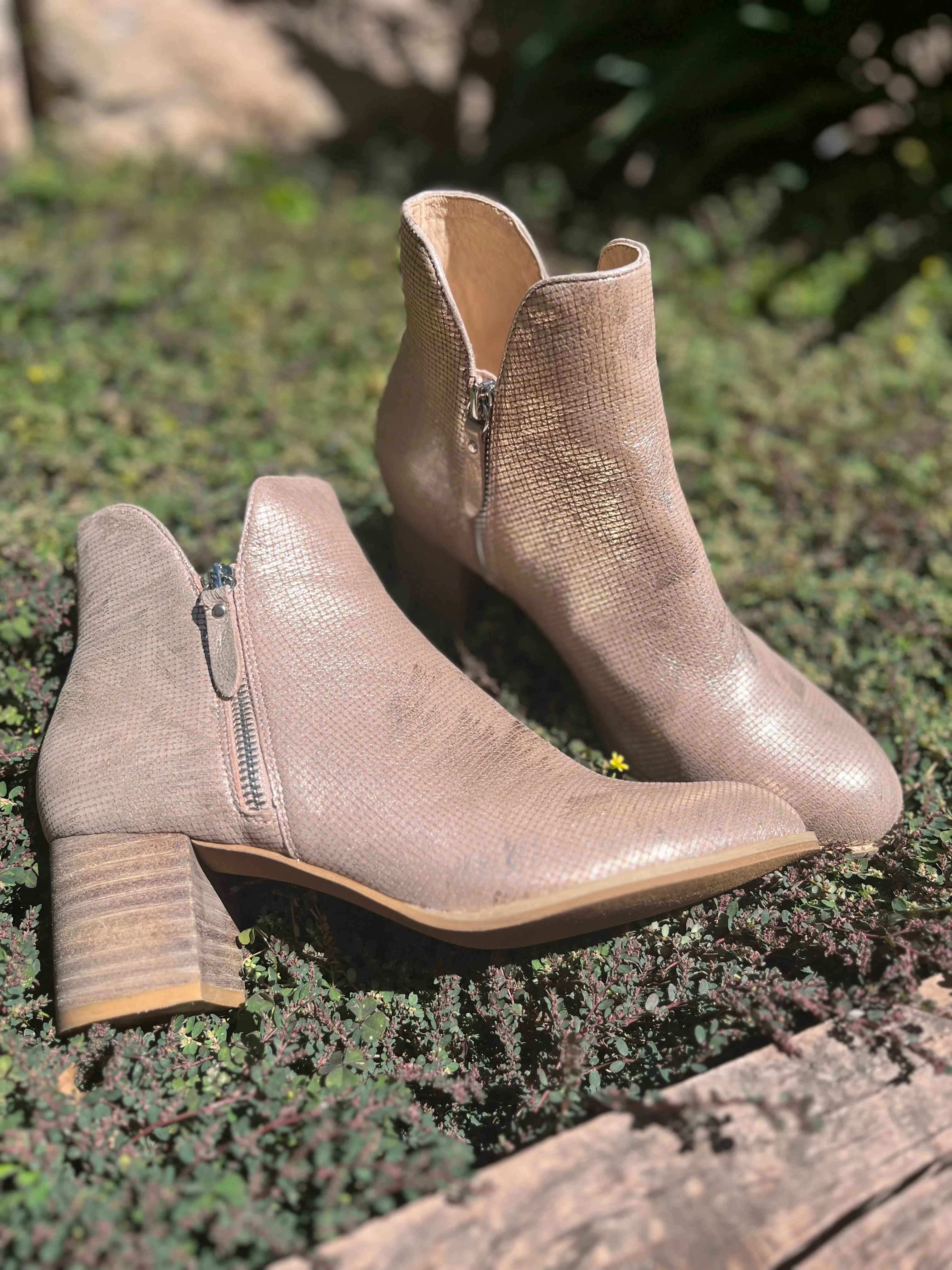 Shiannely Boots - Platino Natural