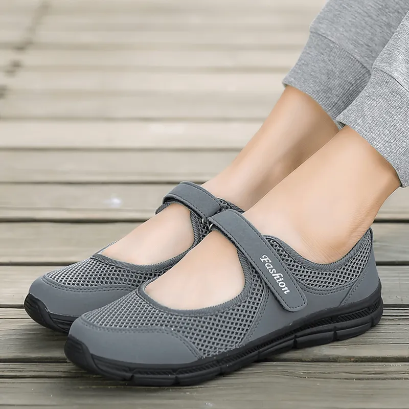 Women's Breathable Vulcanized Flat Shoes / Super Light Mesh Sneakers - SF1367